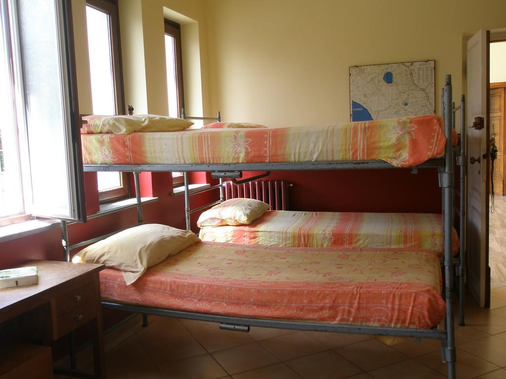 Convento Cappuccini Casa S. Paolo Hotell Viterbo Rum bild